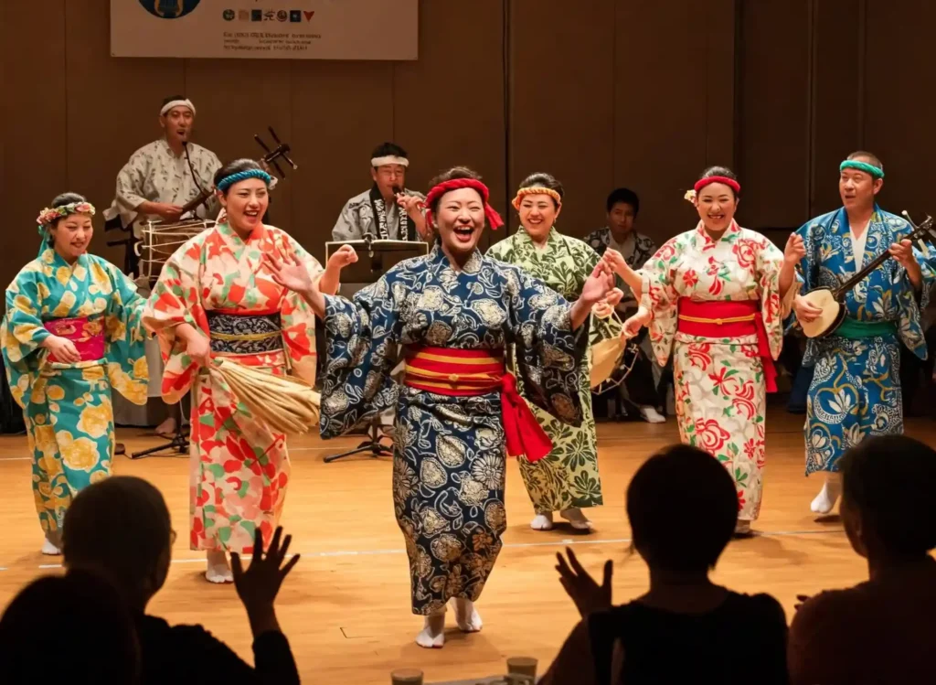 Un groupe de personnes vêtues de vêtements traditionnels japonais, souriant et posant ensemble dans un cadre culturel. Un groupe de personnes vêtues de vêtements traditionnels japonais, souriant et posant ensemble dans un cadre culturel.